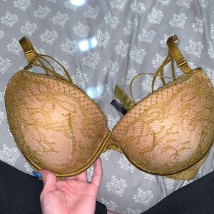 Push-up Bra VS strappy